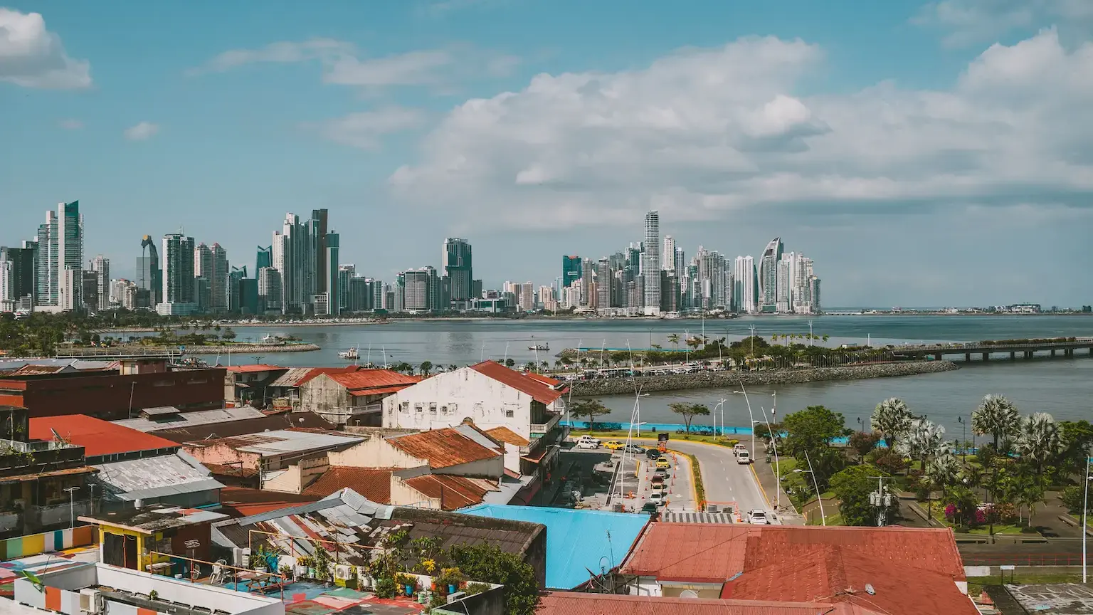 What is a global citizen? And how to become one in 2026