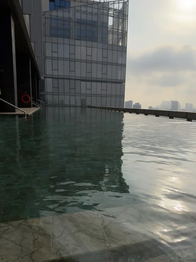 The rooftop pool in the morning in Phnom Penh, January 17, 2026