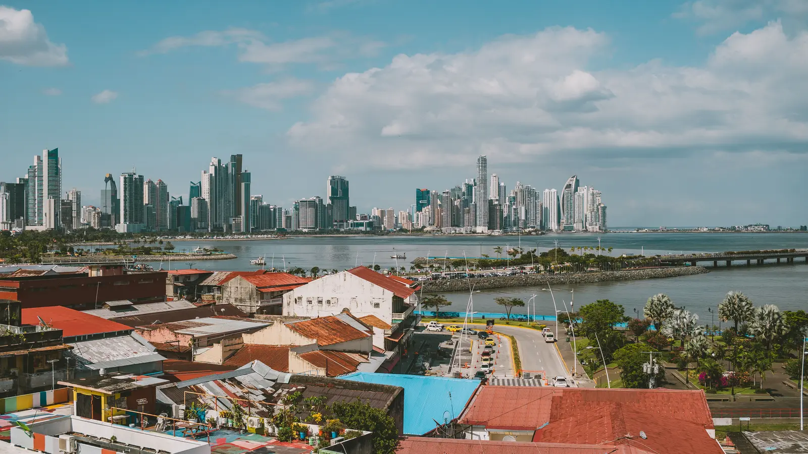 What is a global citizen? And how to become one in 2026