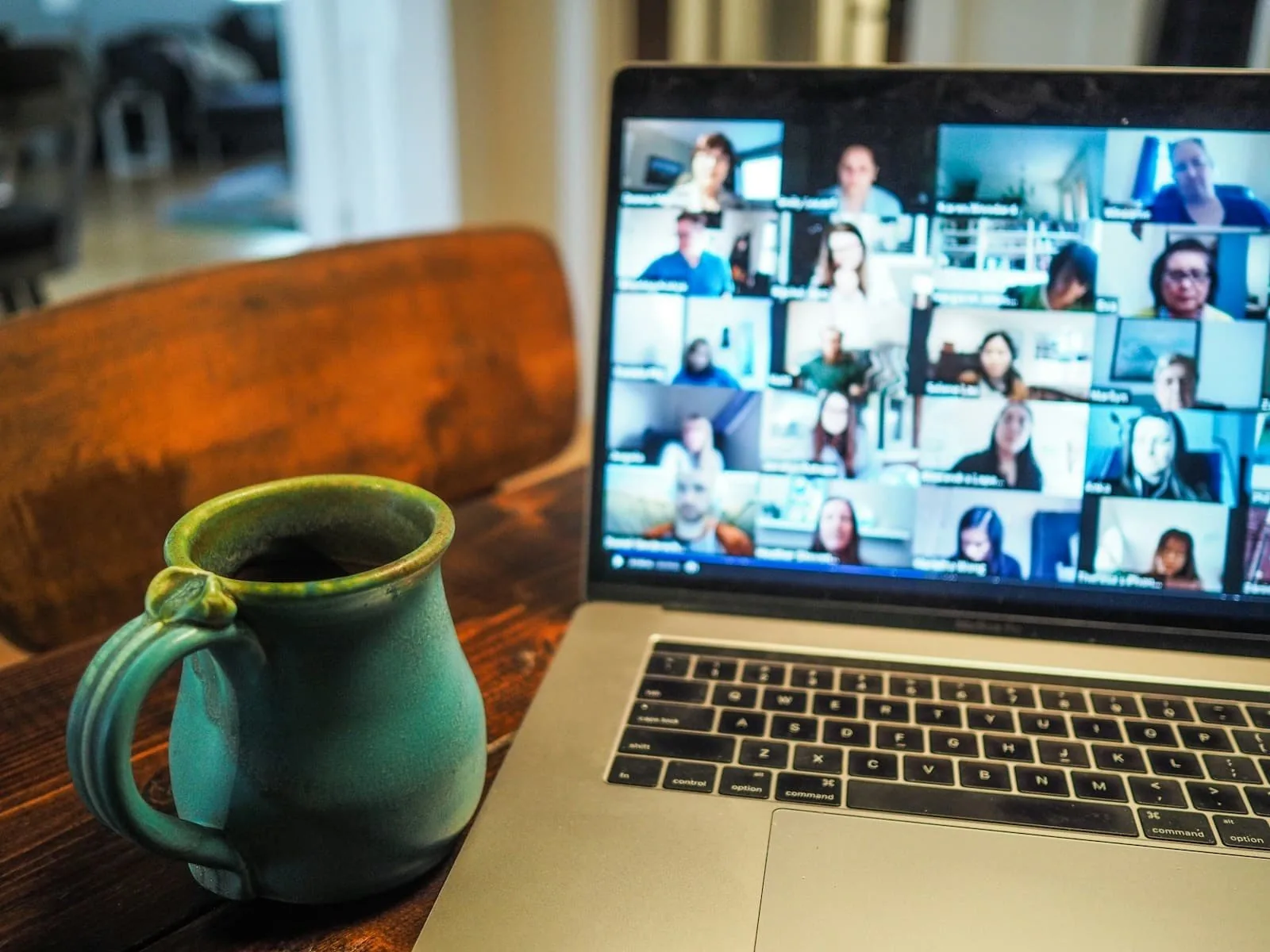 What is a telesummit? And why video summits replaced them