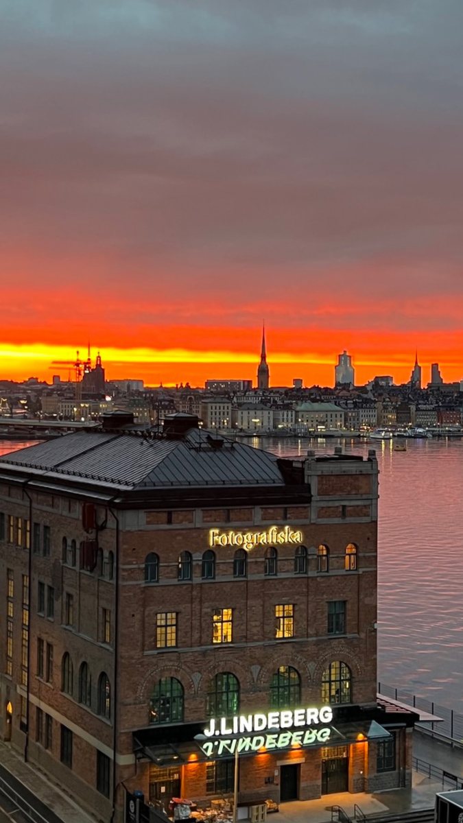 My photo of Stockholm at sunset, over Fotografiska, cut to Threads's tall post, 9:16 (1,440 × 2,560)