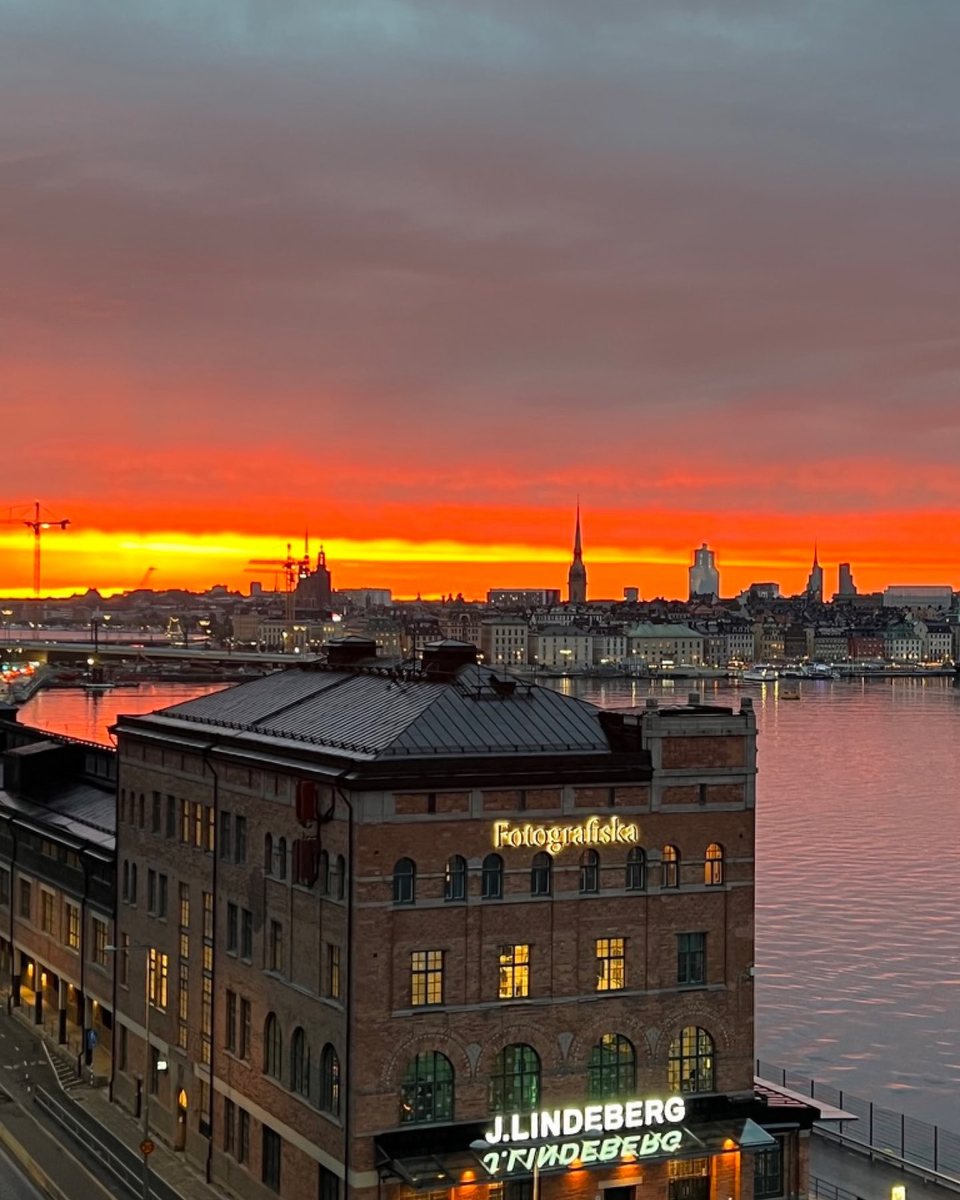 My photo of Stockholm at sunset, over Fotografiska, cut to X's portrait post, 4:5 (1,440 × 1,800)